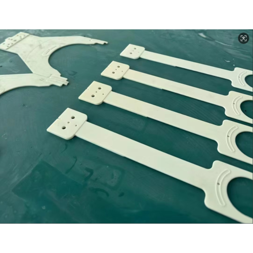 Глиноземна керамічна роботизована рука для виробництва пластин